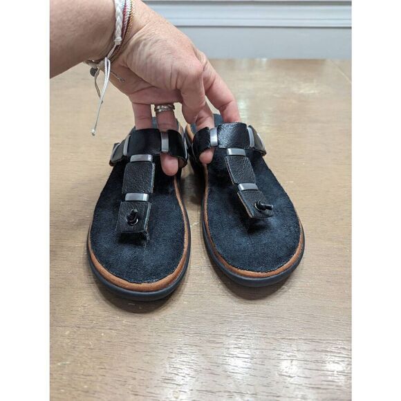Gentle Souls Where to Go Sandals women's size 7 black flip flops leather - Picture 2 of 9